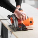 Fierastrau circular Black&Decker, CS1550, 1500 W, 65 mm - Fierastraie pendulare/sabie si circulare - Simple Tools