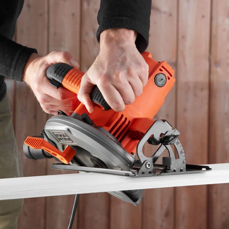 Fierastrau circular Black&Decker, CS1550, 1500 W, 65 mm - Fierastraie pendulare/sabie si circulare - Simple Tools