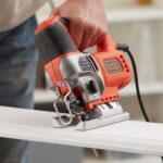 Fierastrau pendular Black&Decker, BES610K, 650W - Fierastraie pendulare/sabie si circulare - Simple Tools