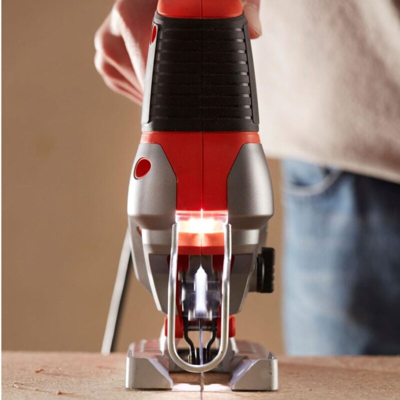 Fierastrau pendular Black&Decker, BES610K, 650W - Fierastraie pendulare/sabie si circulare - Simple Tools