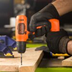 Masina de gaurit si insurubat Black&Decker BDCD8GPA-QW  cu acumulator Li-i-Ion  de 7.2V + ruleta, biti, burghie si adaptor - Masini de gaurit si insurubat cu acumulator - Simple Tools