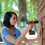 Masina de gaurit si insurubat Black&Decker cu acumulator Li-Ion 10.8V + set unelte de mana + geanta textila + biti si burghie, BDCDD12HTSA-QW - Masini de gaurit si insurubat cu acumulator - Simple Tools