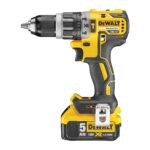 Masina de insurubat si gaurit cu percutie DeWalt DCD796P2-QW, 2 x acumulator XR Li-Ion  5.0 Ah 18 V, cutie pentru transport - Masini de gaurit si insurubat cu acumulator - Simple Tools