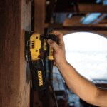 Slefuitor orbital cu talpa dreptunghiulara DeWalt, DWE6411, 140 x 115 mm - Scule electrice - Simple Tools