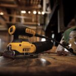 Slefuitor orbital cu talpa dreptunghiulara DeWalt, DWE6411, 140 x 115 mm - Scule electrice - Simple Tools