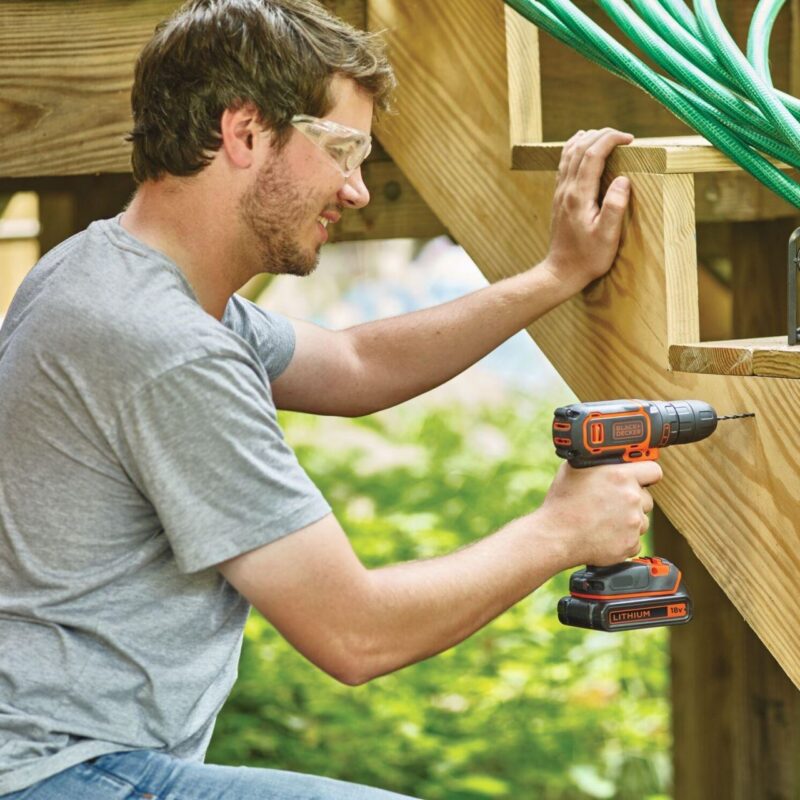 Masina de gaurit si insurubat Black&Decker, BDCDC18KB,  2 acumulatori LI-ion 1.5Ah 18V - Masini de gaurit si insurubat cu acumulator - Simple Tools