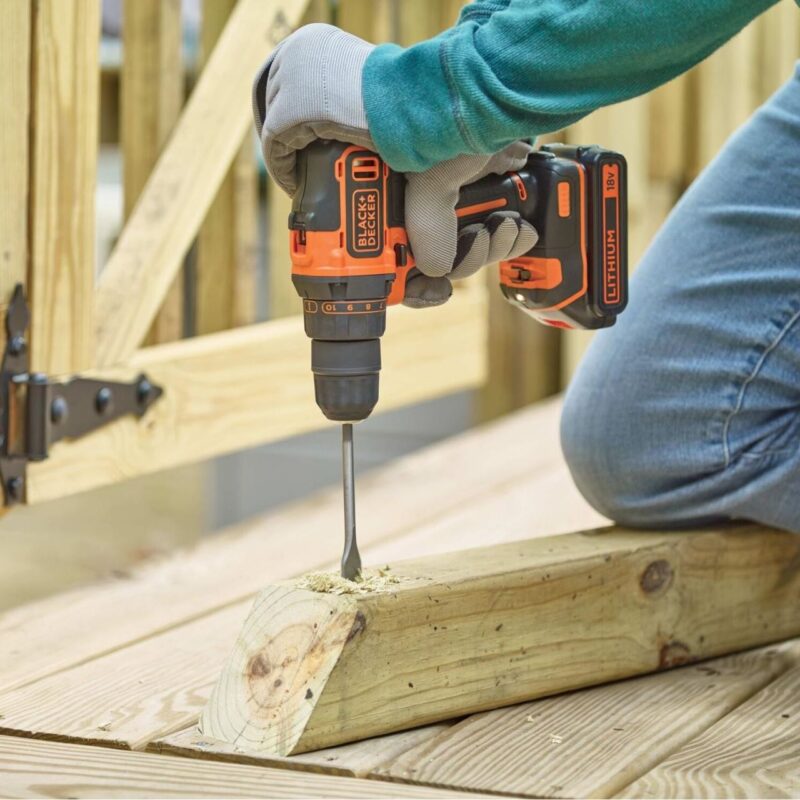 Masina de gaurit si insurubat Black&Decker, BDCDD186KB, 2 acumulatori LI-ION 1.5Ah 18V, cutie pentru transport - Masini de gaurit si insurubat cu acumulator - Simple Tools