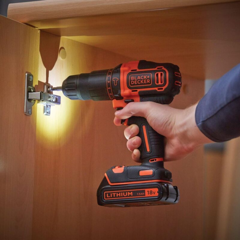 Masina de gaurit si insurubat Black&Decker, BDCHD18, acumulator LI-ION 1.5Ah 18V - Masini de gaurit si insurubat cu acumulator - Simple Tools