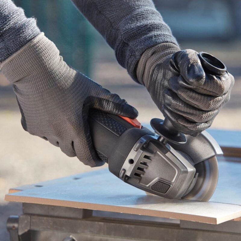 Polizor unghiular Black&Decker, BEG220, 900W 125 mm - Polizoare unghiulare si de banc - Simple Tools