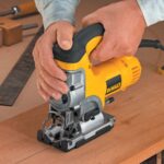 Fierastrau pendular DeWalt, DW331K, 3100 rpm, 701 W - Fierastraie pendulare/sabie si circulare - Simple Tools