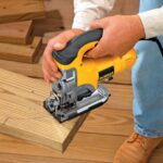 Fierastrau pendular DeWalt, DW331K, 3100 rpm, 701 W - Fierastraie pendulare/sabie si circulare - Simple Tools