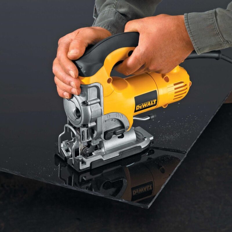Fierastrau pendular DeWalt, DW331K, 3100 rpm, 701 W - Fierastraie pendulare/sabie si circulare - Simple Tools