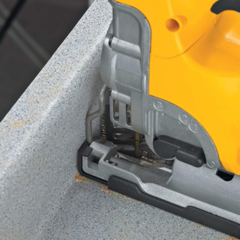 Fierastrau pendular DeWalt, DW331K, 3100 rpm, 701 W - Fierastraie pendulare/sabie si circulare - Simple Tools