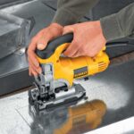 Fierastrau pendular DeWalt, DW331K, 3100 rpm, 701 W - Fierastraie pendulare/sabie si circulare - Simple Tools