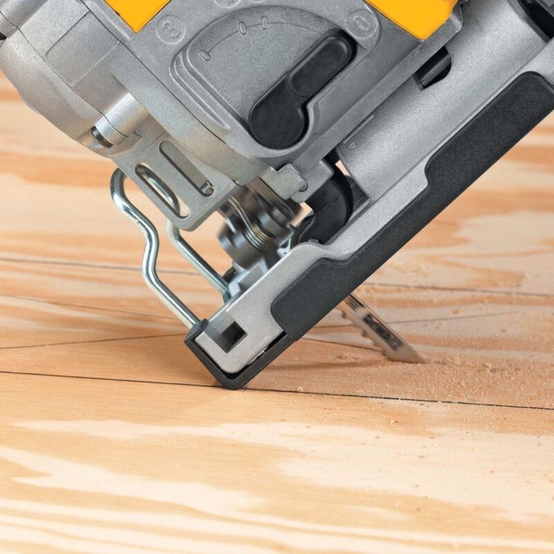 Fierastrau pendular DeWalt, DW331K, 3100 rpm, 701 W - Fierastraie pendulare/sabie si circulare - Simple Tools