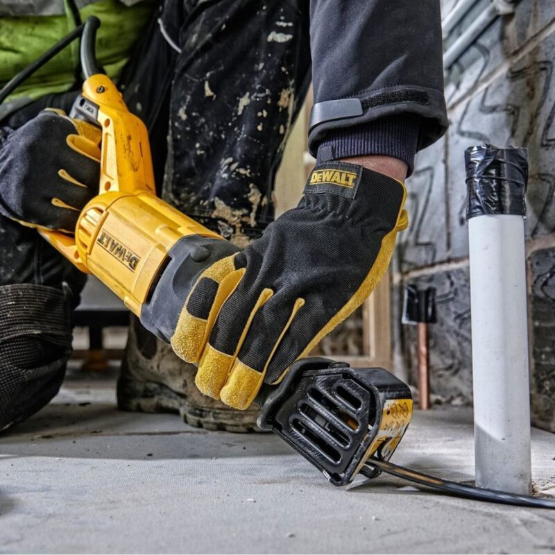 Fierastrau sabie DeWalt, DWE305PK ,1100 W - Fierastraie pendulare/sabie si circulare - Simple Tools