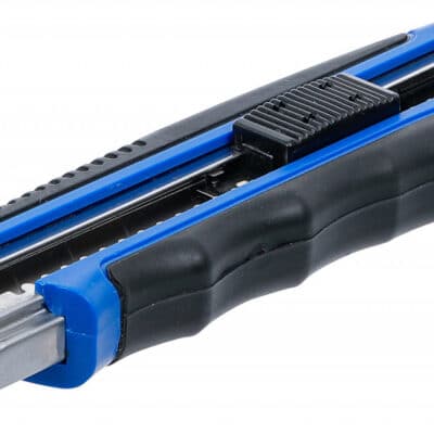 Cutter cu lama retractabila