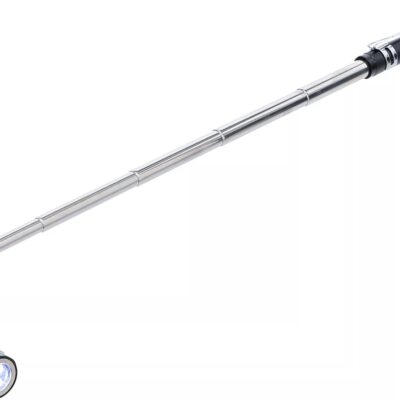 Lanterna LED extensibila cu recuperator magnetic